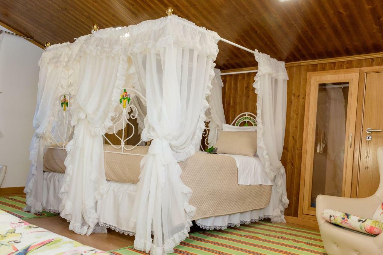 Casal Dos 5 Hotell Minde Exteriör bild