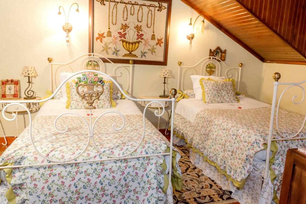 Casal Dos 5 Hotell Minde Exteriör bild